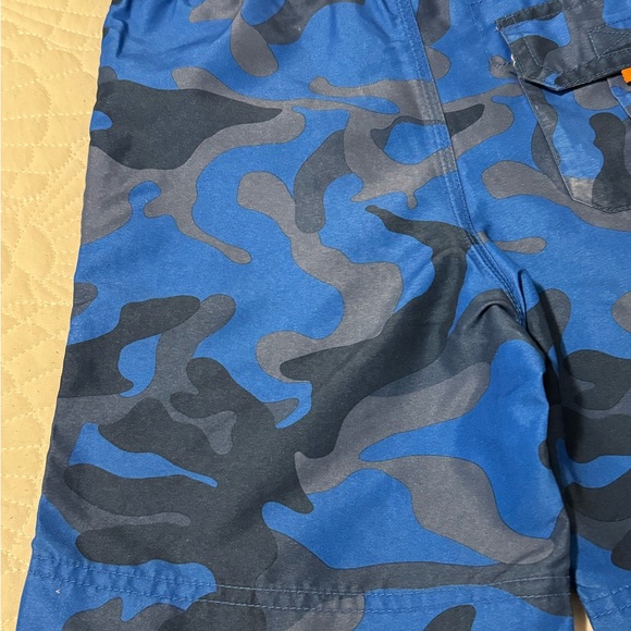 Gap Swim Trunks- Kids Size S (6-7 yrs) - Picture 10 of 16